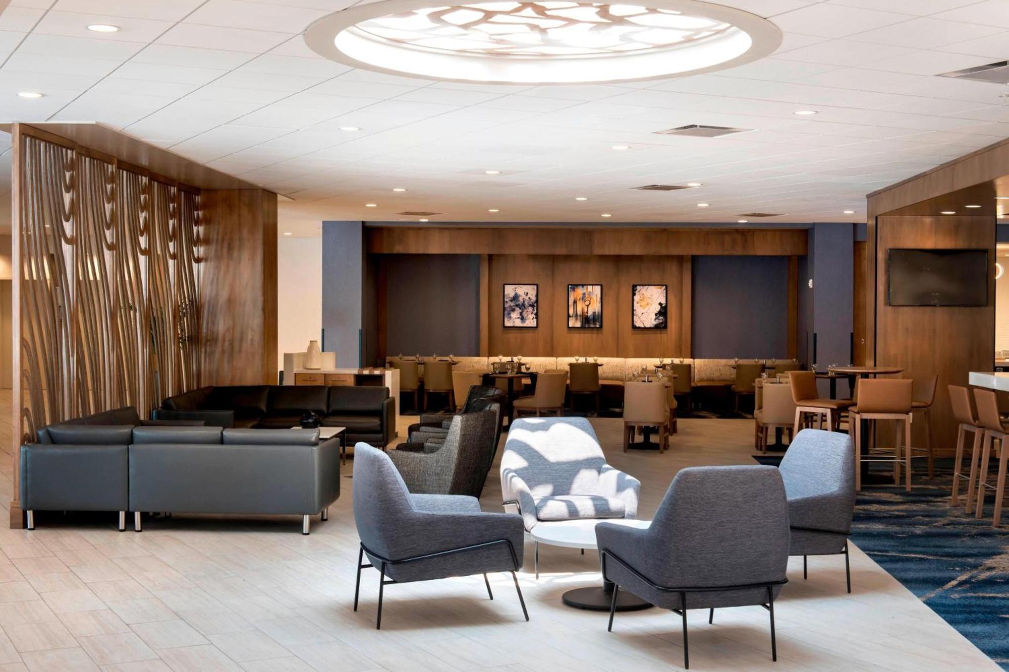 Delta Hotels By Marriott Utica Zewnętrze zdjęcie