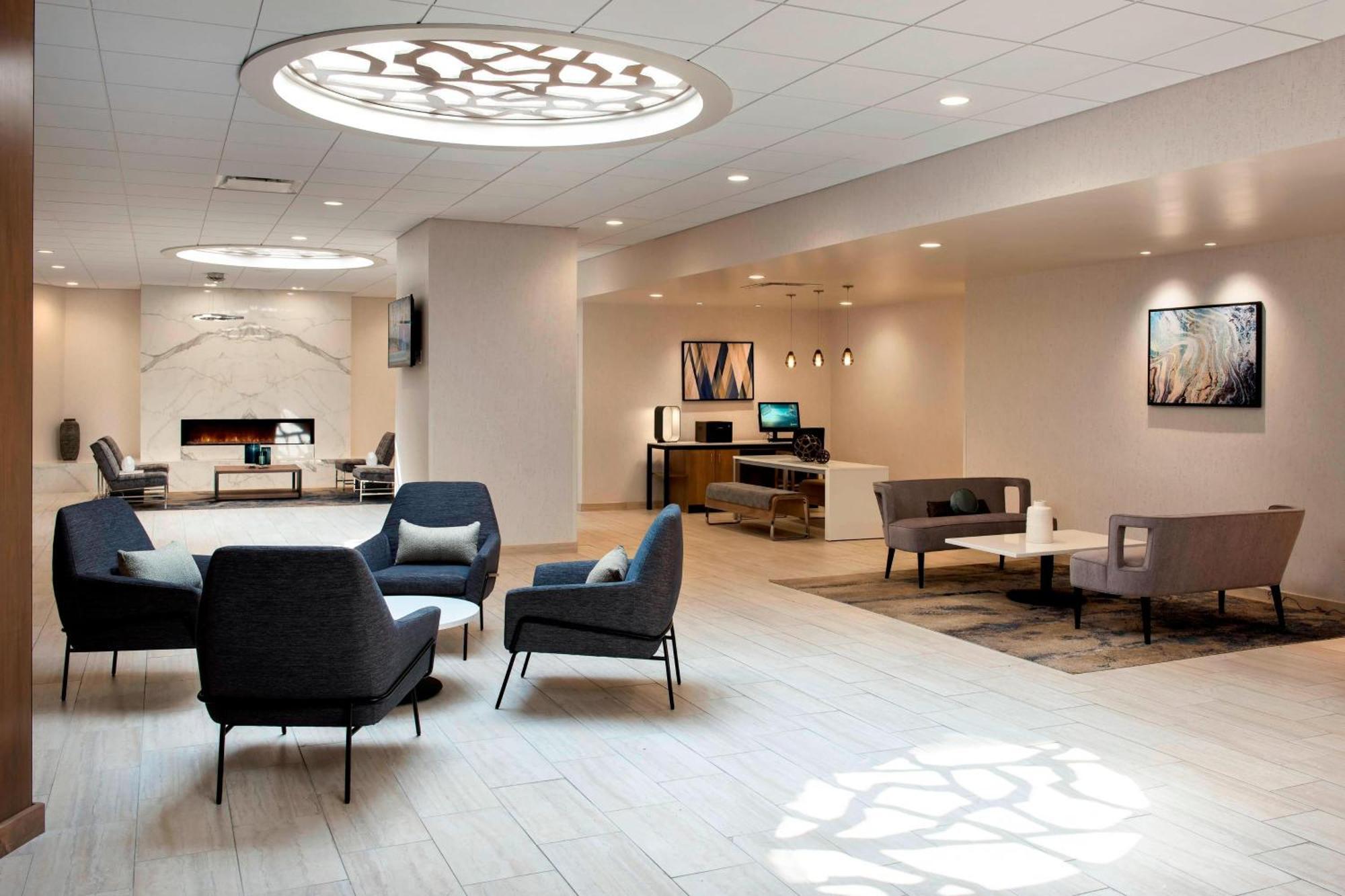 Delta Hotels By Marriott Utica Zewnętrze zdjęcie